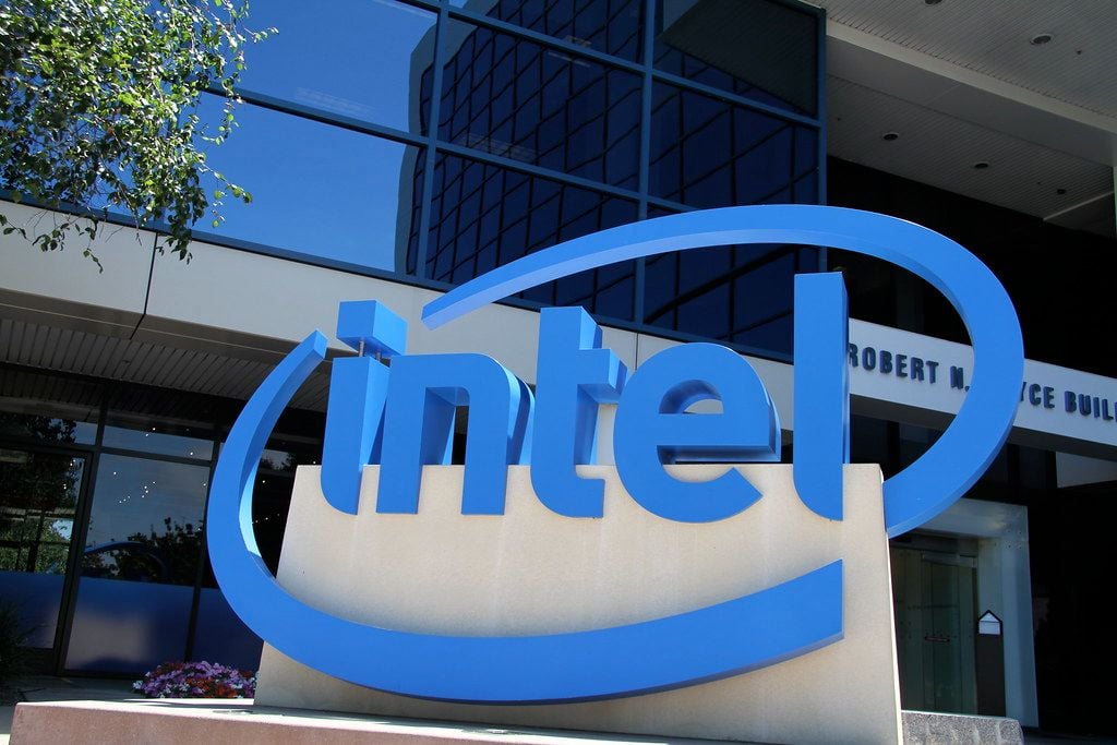 Intel on the Verge of Bagging Apple Deal?